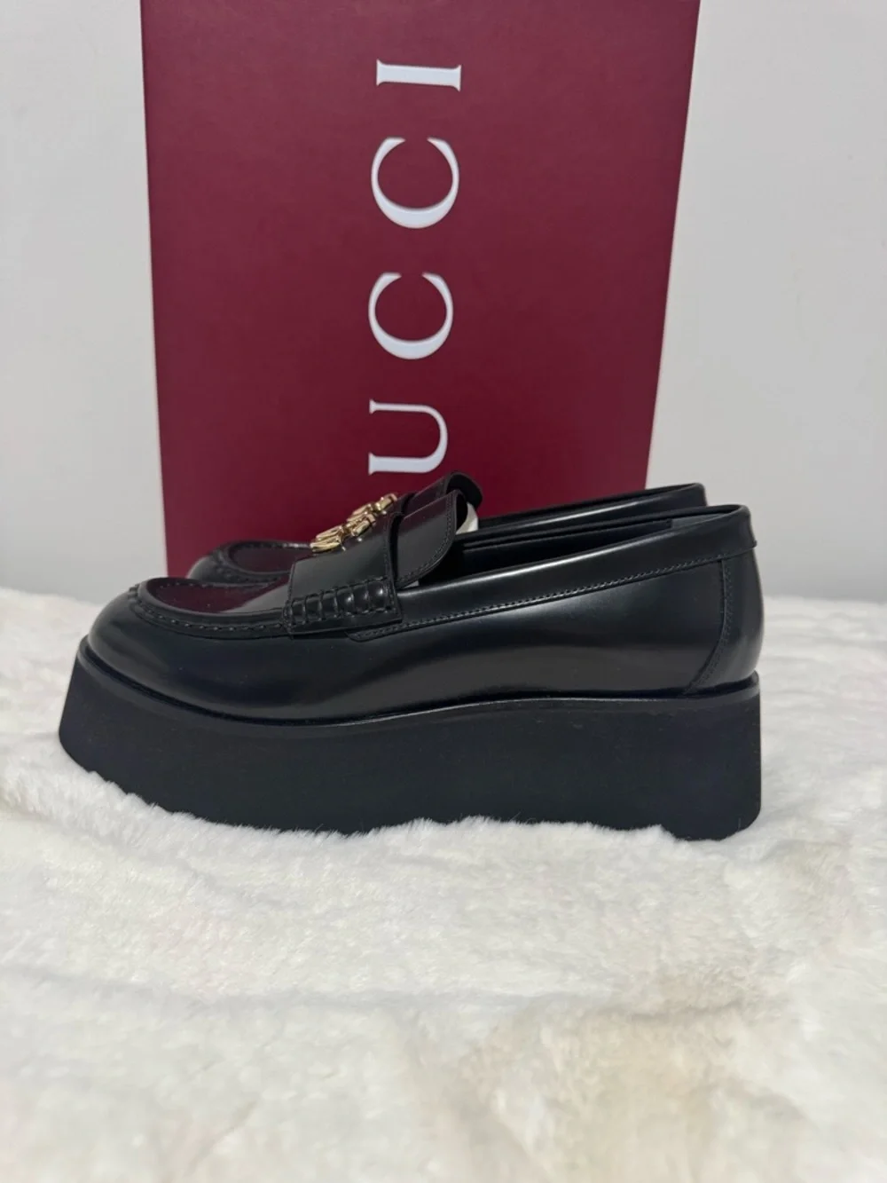 Gucci Black Leather Platform Loafers with Gold Horsebit